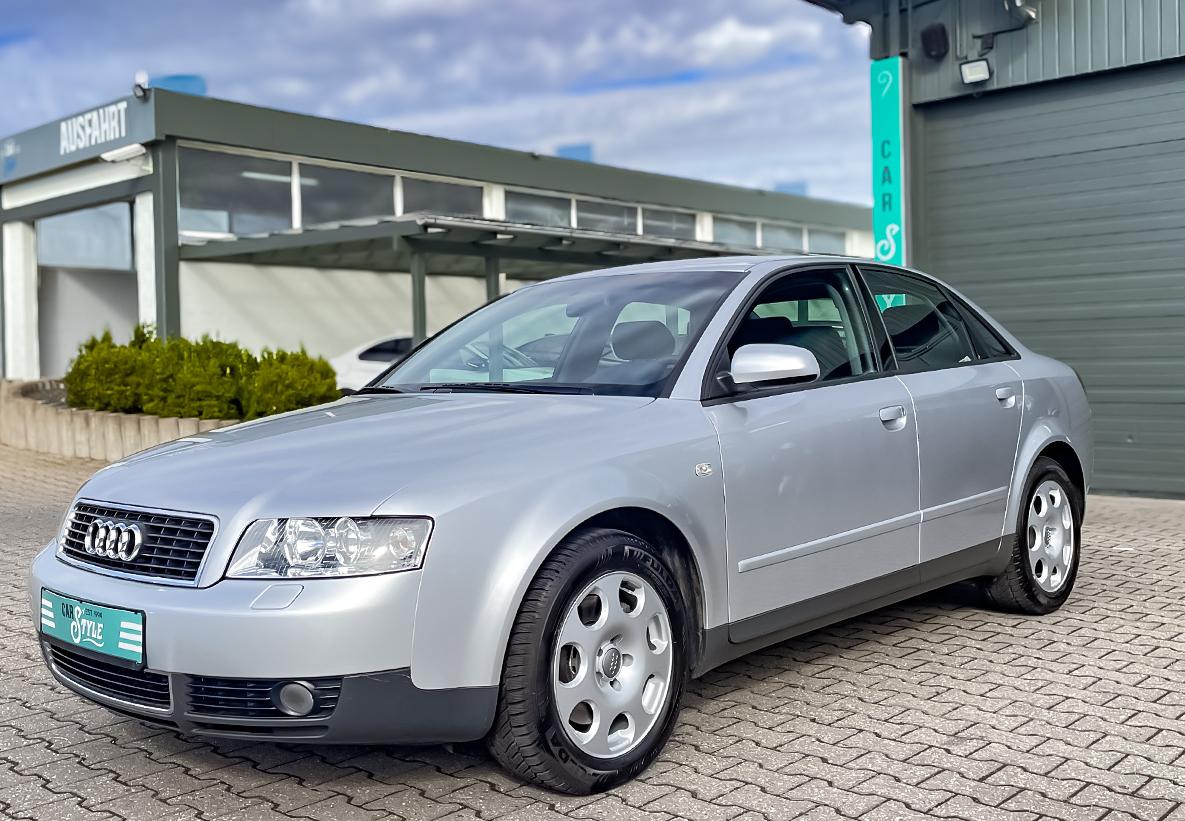 Audi A4 3.0 TÜV KLIMA 59TKM PDC AUTOMATIK 